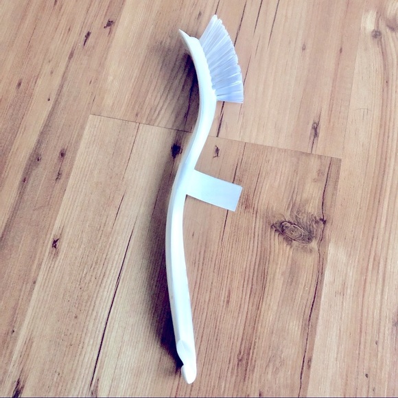 3/$15 Dish Brush Red - Picture 3 of 16